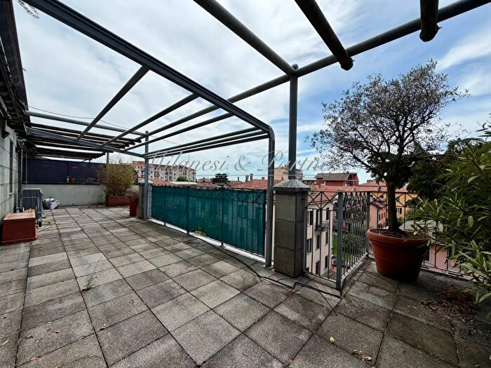 Appartamento quadrilocale in vendita in Via Malfassi, Bergamo