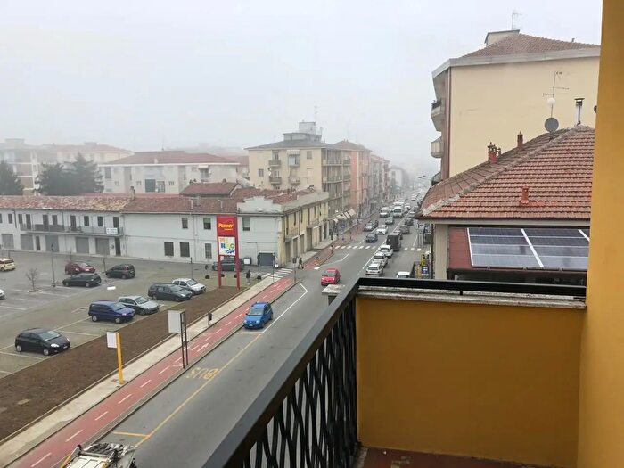Appartamento quadrilocale in affitto in Corso Valentino, Casale Monferrato