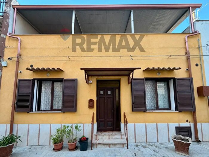 Casa con 5 locali in vendita in Via Alcide De Gasperi, Terrasini