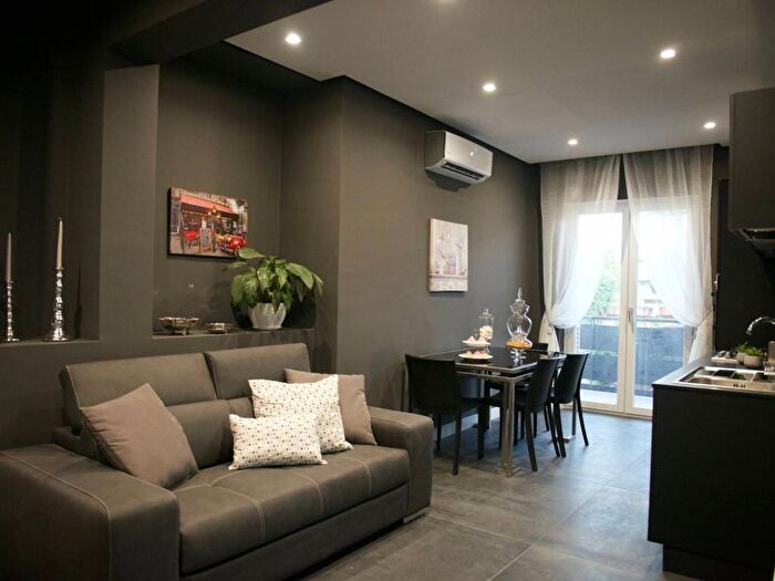 Appartamento trilocale in affitto in Via San Giuseppe, Reggia di Caserta, Caserta