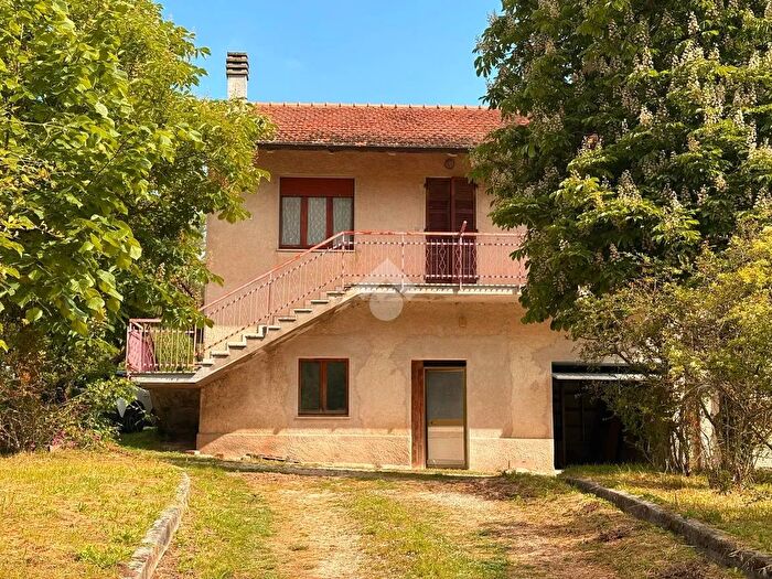 Casa con 6 locali in vendita in Località Valdolmo, Sassoferrato