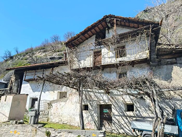 Casa quadrilocale in vendita in Farys, Saint Denis
