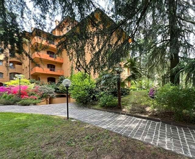 Appartamento quadrilocale in affitto in VIA LAZIO, Giubiano San Carlo, Varese