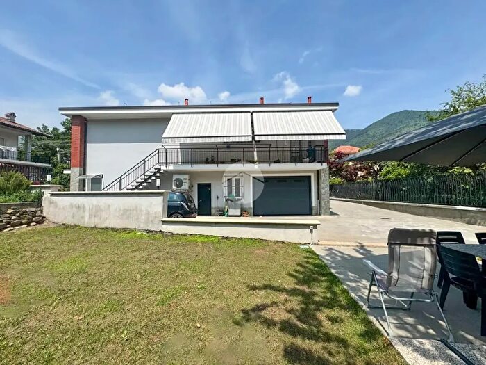 Casa con 6 locali in vendita in Via Mulino, Val Della Torre