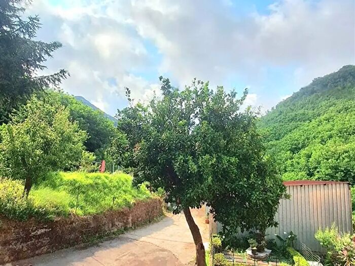 Appartamento trilocale in vendita in Localita Cammarese, Cava De' Tirreni