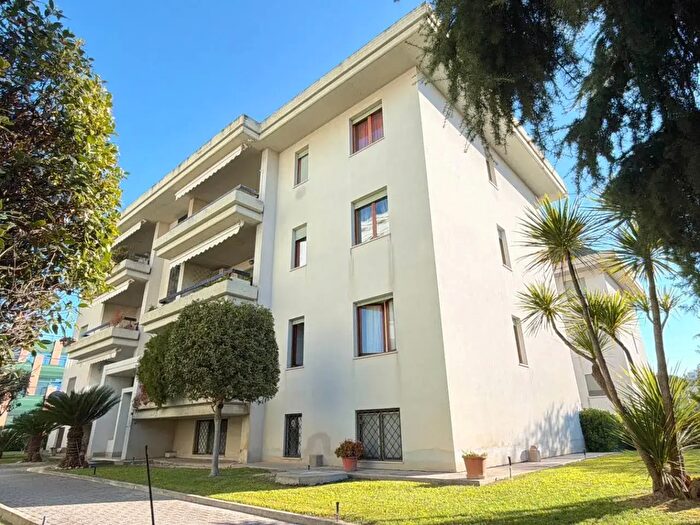 Appartamento con 5 locali in vendita in Via del Vignola, San Benedetto Del Tronto