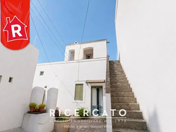 Casa trilocale in vendita in Via Giuseppe Grassi, Castri Di Lecce