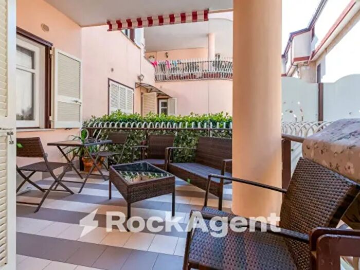 Appartamento quadrilocale in vendita in Via Pino Amato, Casoria