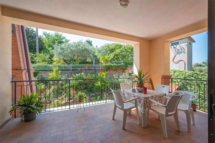 Appartamento trilocale in vendita in Via Raffaele Sanzio Corciano Pg, Corciano