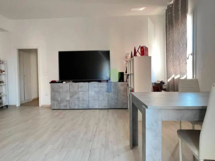 Appartamento trilocale in vendita in Via Roma, Livorno
