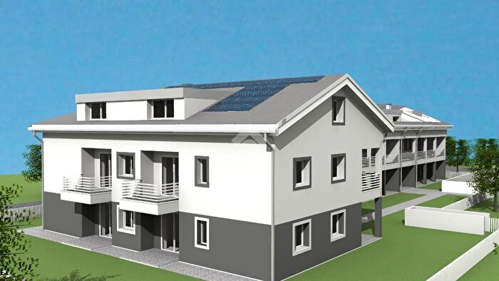 Appartamento quadrilocale in vendita in Via Alessandro Manzoni, Villasanta