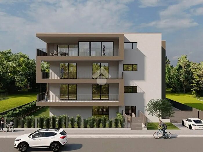 Appartamento trilocale in vendita in Via Giorgio Almirante, San Giovanni Lupatoto