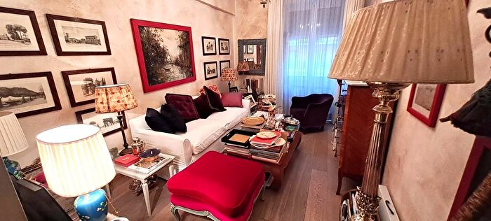 Appartamento quadrilocale in vendita in Via Magnaghi, Genova