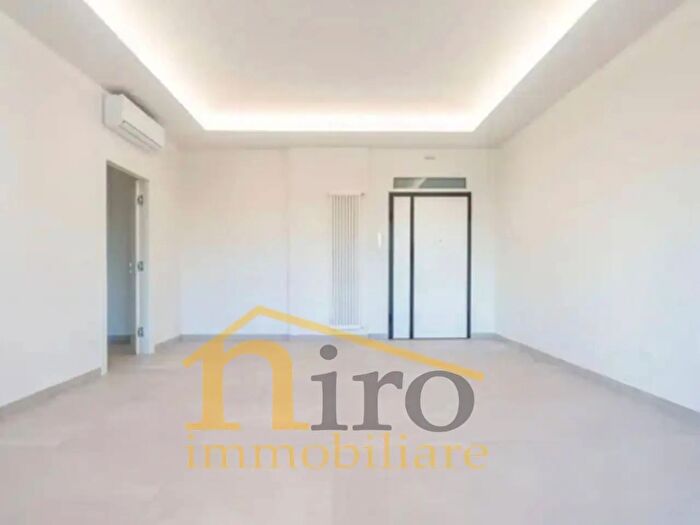 Appartamento trilocale in vendita in Via Italica, Pescara