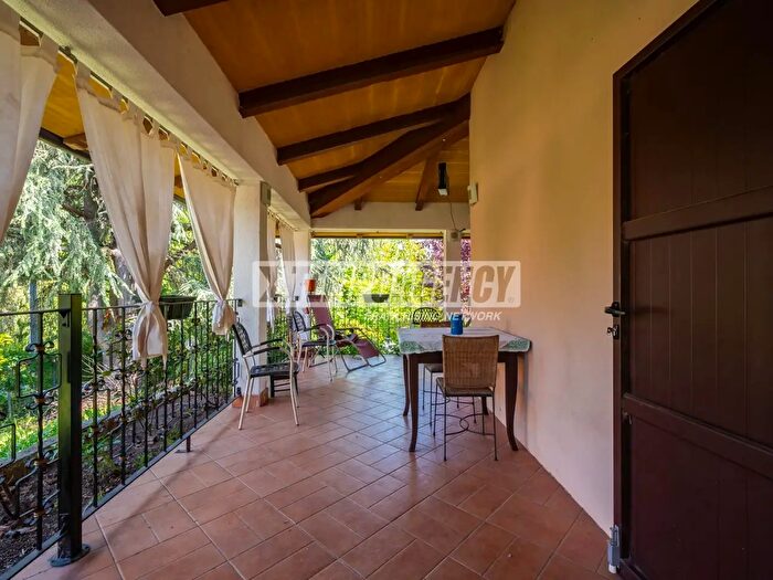 Casa con 5 locali in vendita in Via Solferino, Serramazzoni