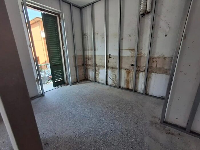 Appartamento con 5 locali in vendita in Empoli