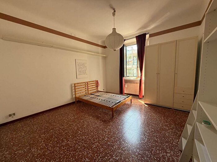 Appartamento bilocale in affitto in Via Federico Confalonieri, Isola, Milano