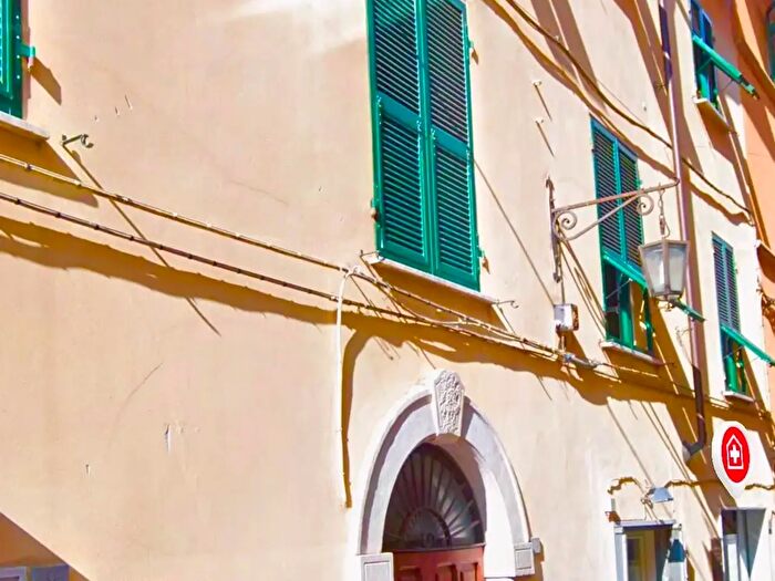 Appartamento con 5 locali in vendita in Sarzana