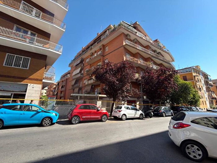 Appartamento bilocale in affitto in Via Leopoldo Ruspoli, Portuense, Roma