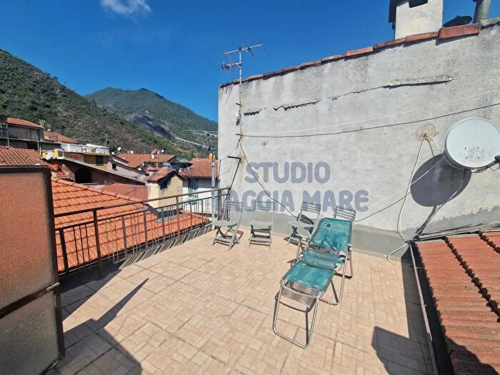 Appartamento con 5 locali in vendita in Via Giobatta Boeri, Badalucco