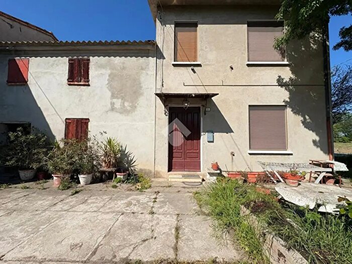 Casa trilocale in vendita in Strada Bettine, Suzzara