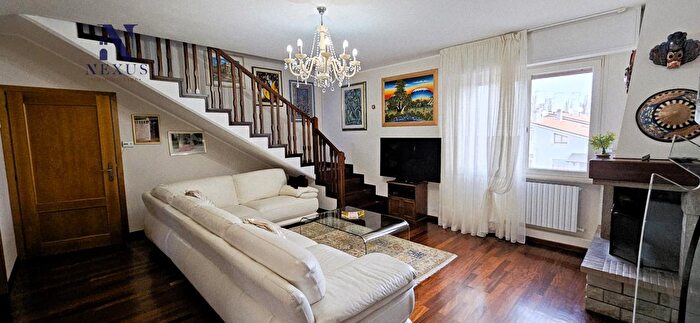 Casa trilocale in vendita in Fano