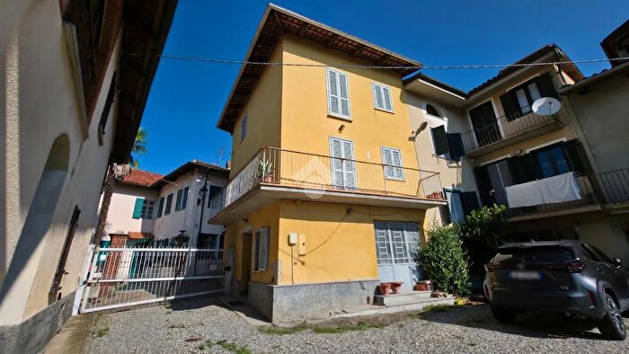 Casa quadrilocale in vendita in Via Maestra, San Raffaele Cimena