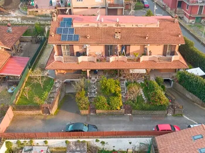 Casa con 5 locali in vendita in Via Antonio Gramsci, San Cesareo