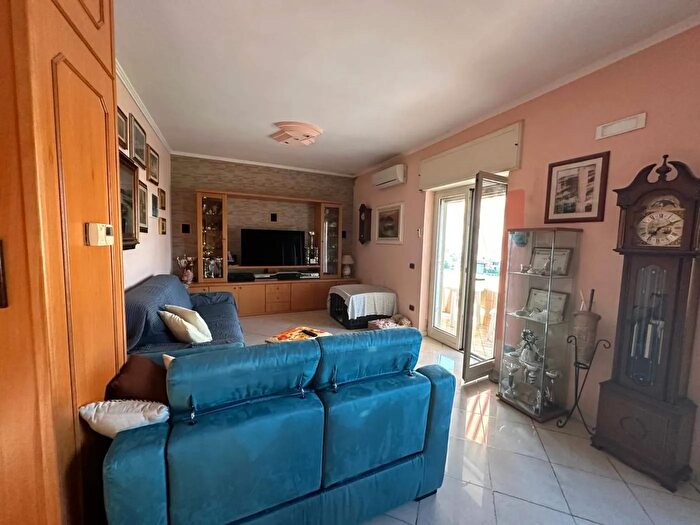 Appartamento trilocale in vendita in Via Arturo Labriola, Marano Di Napoli