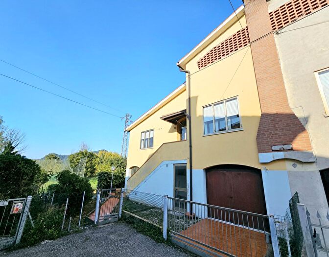 Casa quadrilocale in vendita in Via Monte Fiorin, Monselice