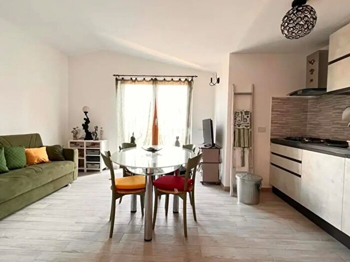 Casa con 5 locali in vendita in Via del Picchio Verde, Capena