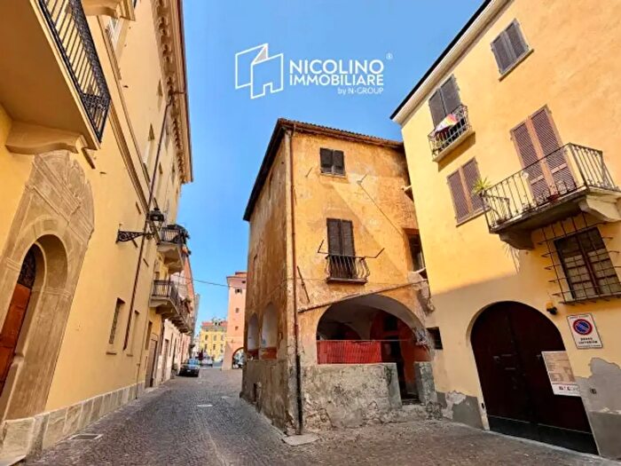 Casa con 6 locali in vendita in Via Carlo Massimiliano Roero, Cuneo