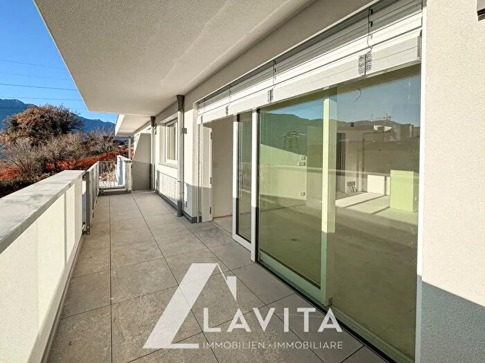 Appartamento bilocale in vendita in Via delle Querce, Montagna