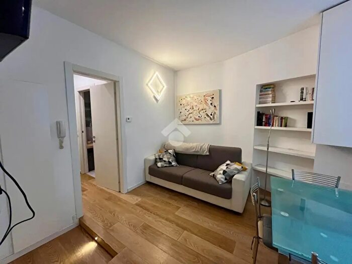 Appartamento bilocale in affitto in Via Rosolino Pilo, Milano