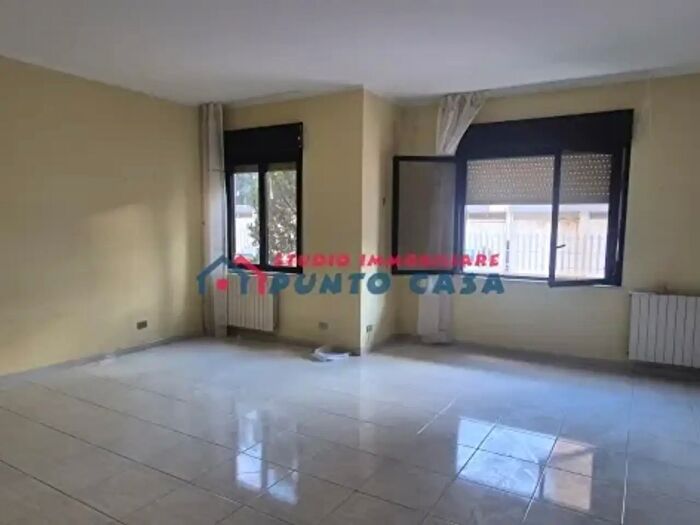 Appartamento quadrilocale in vendita in Via Manzoni, Erice