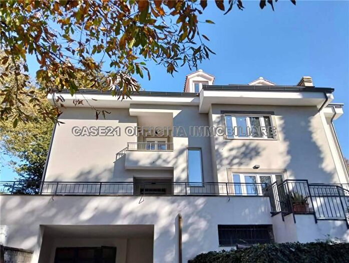 Appartamento bilocale in affitto in Ariccia