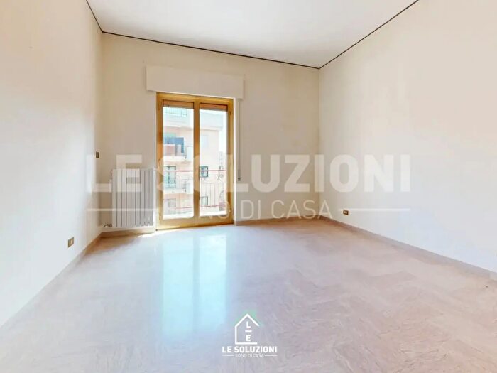 Appartamento con 5 locali in vendita in Via Eroi dell'Aria, Putignano