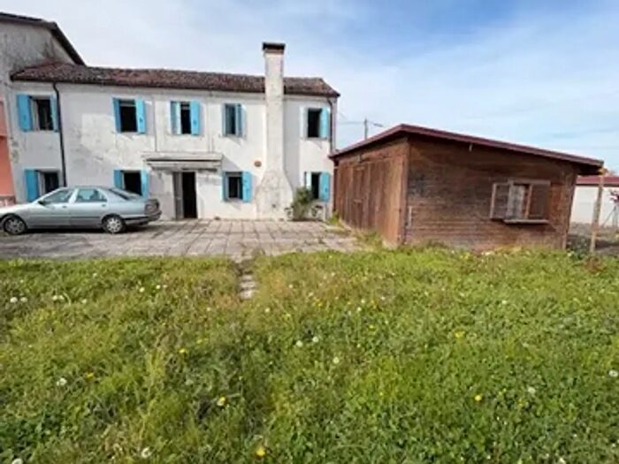 Casa con 7 locali in vendita in Lama Polesine Via a De Gasperi, Ceregnano