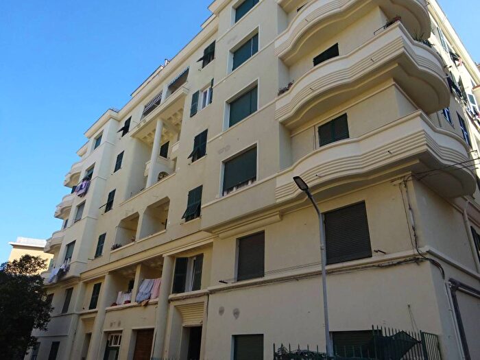Appartamento bilocale in affitto in Via Antonio Caveri, Sampierdarena, Genova