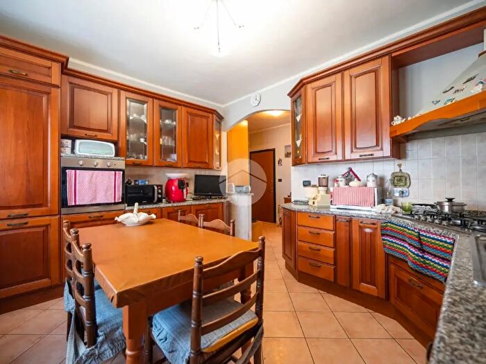 Appartamento quadrilocale in vendita in Via Garibaldi, Volvera