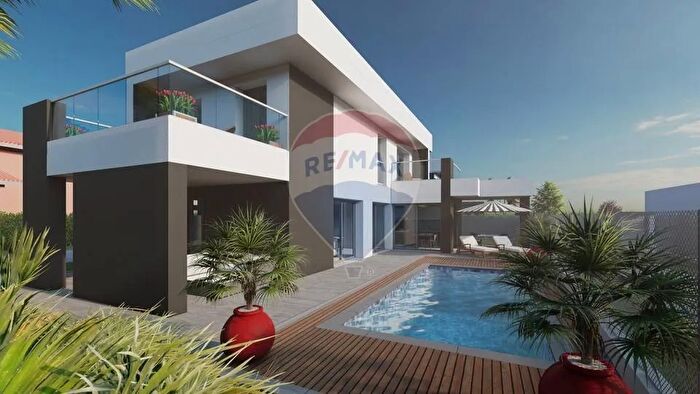 Casa con 5 locali in vendita in Brebbia