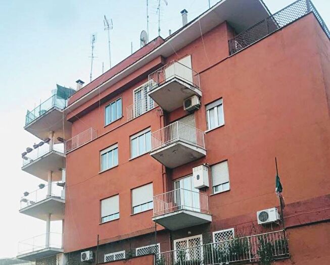 Appartamento bilocale in affitto in Via del Casale Giuliani, Conca d'Oro Valli, Roma