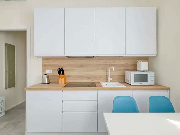 Appartamento monolocale in affitto in Via Nino Bixio, Milano