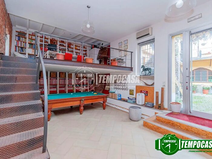 Appartamento trilocale in vendita in Via Fratelli Morelli, Milano