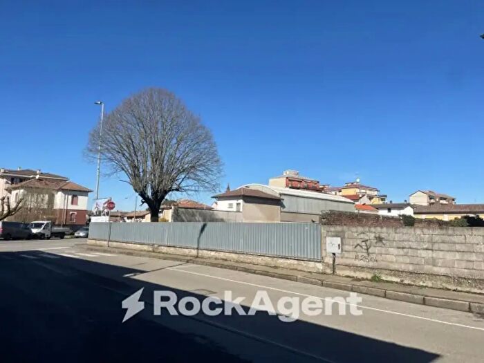 Appartamento trilocale in vendita in Via San Pietro, Garlasco