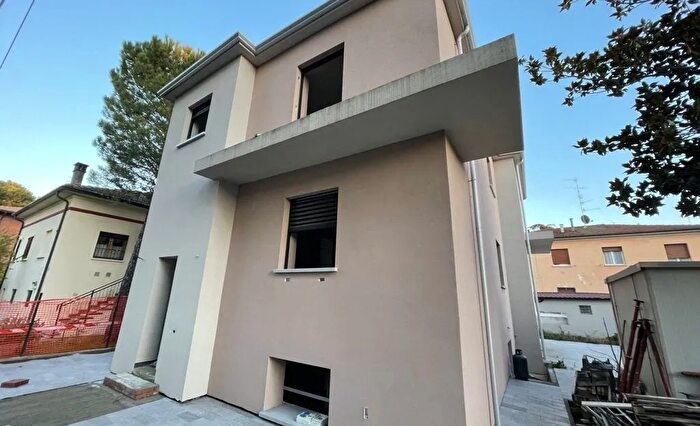 Casa in vendita in Imola