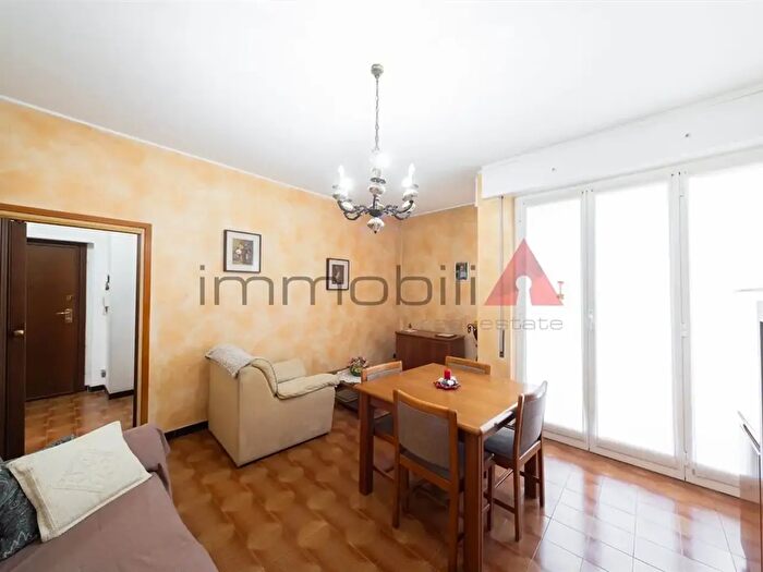 Appartamento quadrilocale in vendita in Via Manin, Brugherio