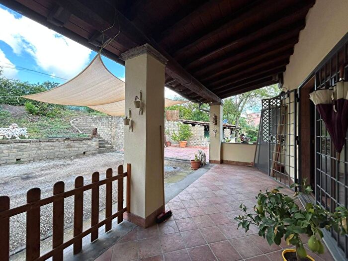 Casa trilocale in affitto in Via delle Bosseta, Formello