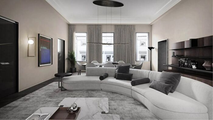 Appartamento con 8 locali in vendita in Via SantAndrea Treviso, Treviso