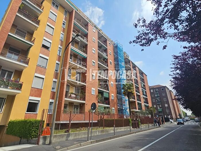 Appartamento quadrilocale in vendita in Via Fabio Filzi, Baranzate